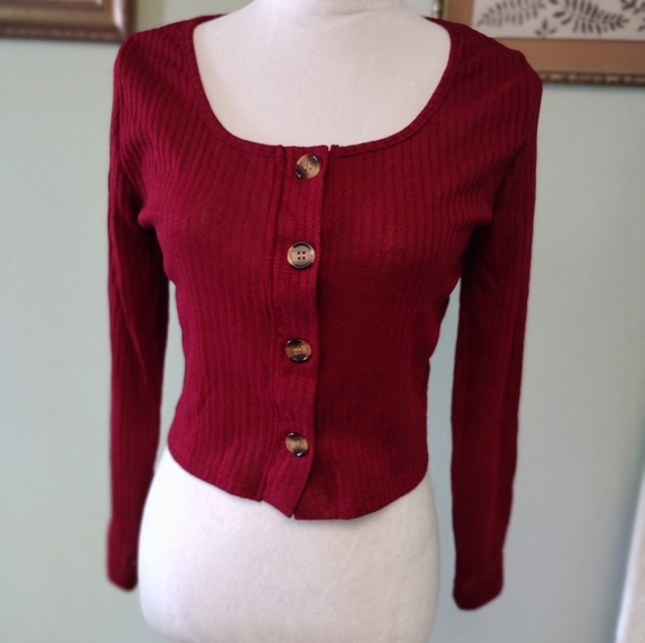 American European Trendy Knitted Fashion Suit Size L - Picture 4 of 4